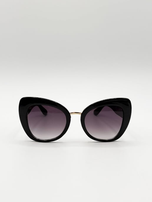 Oversized Cat-Eye Sunglasses in Black - Image 1