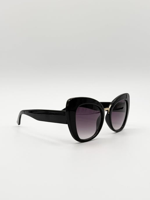 Oversized Cat-Eye Sunglasses in Black - Image 2