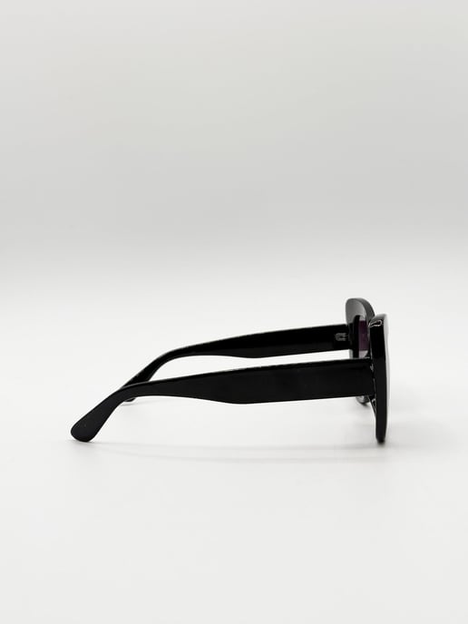 Oversized Cat-Eye Sunglasses in Black - Image 3