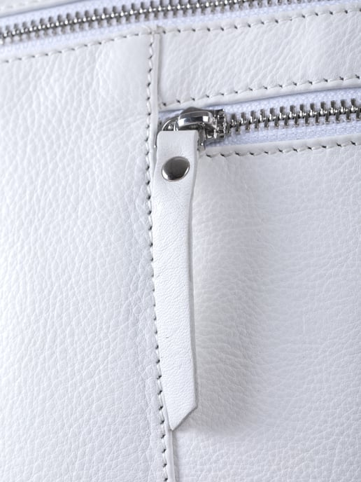 Winleigh Leather Shoulder Bag in White - Image 6
