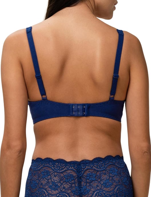 Triumph Amourette 300 Padded Bra - Image 4