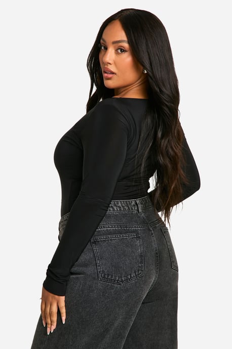 Boohoo Basics Plus Double Layer Slinky Scoop Bodysuit - Image 2
