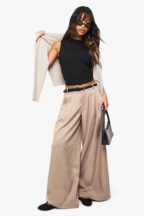 OPEN BACK SLEEVELESS TOP - Image 3