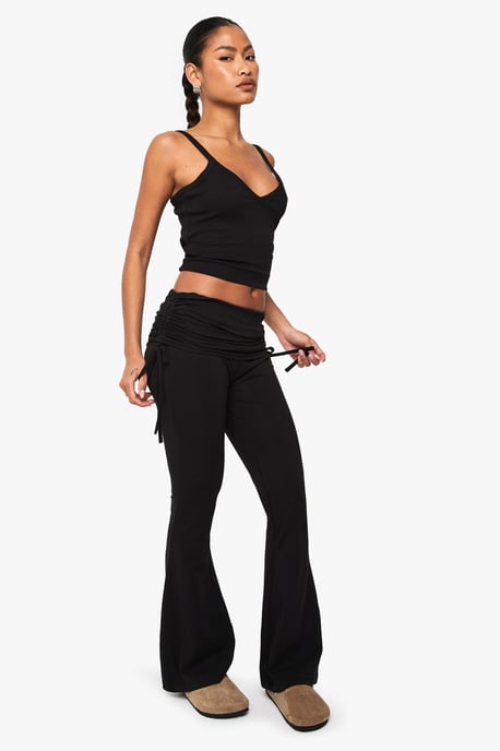 BOOHOO BASICS FOLD OVER WAIST FLARE LEGGING - Image 3