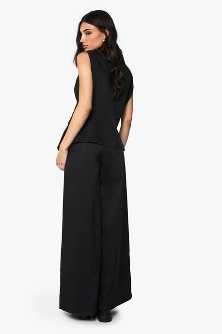 Pleated Extreme Wide Leg Tailored Trouser - Image 2