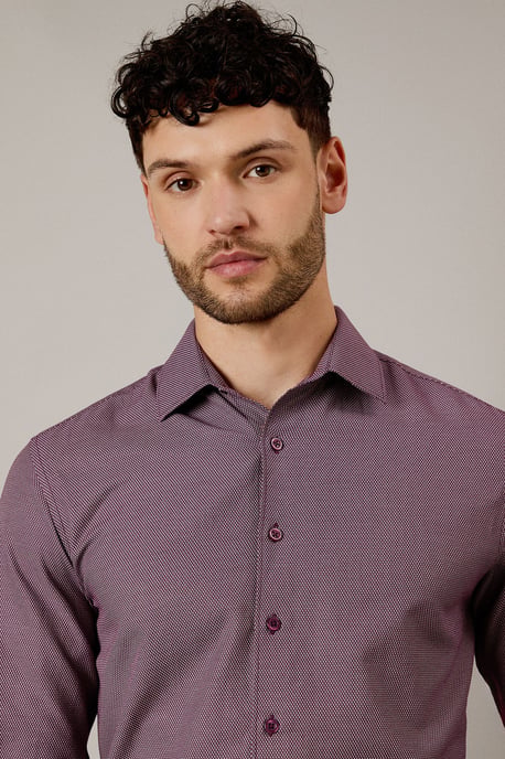 Burgundy Textured Slim Fit Shirt - Image 3