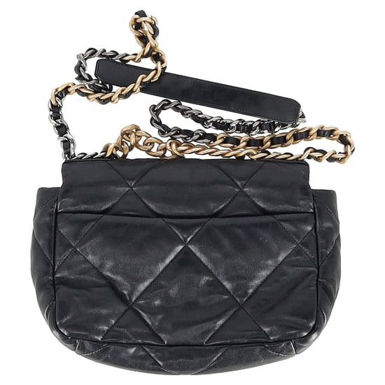 Chanel Quilted Chanel 19 Large Flap Bag in Black Leather - Image 4