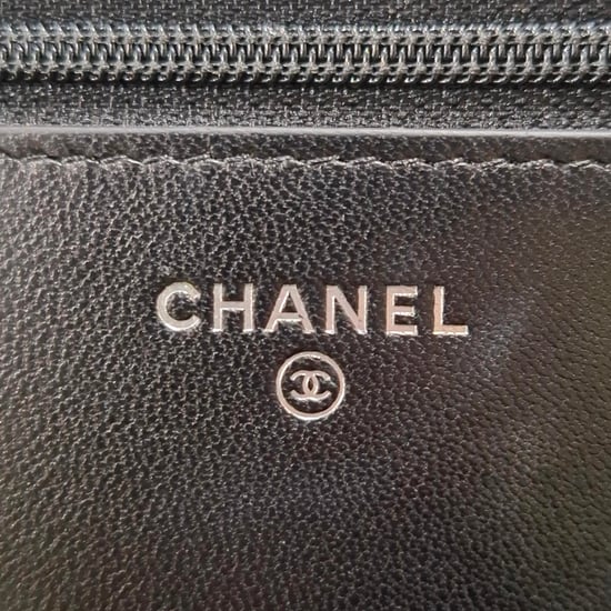 Chanel Old Medium Boy Beaded Shoulder Bag in Black Calf Leather - Image 5