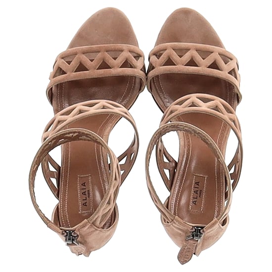 Alaïa 90 Laser-Cut Sandals in Nude Suede - Image 3