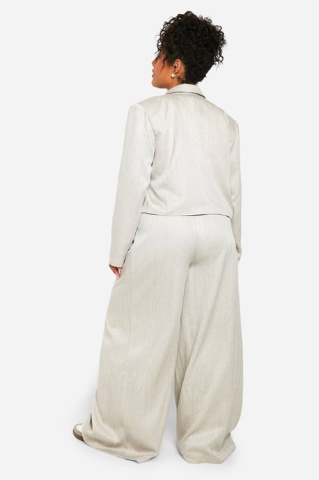 Plus Textured Pleat Front Extreme Wide Leg Trouser - Image 2