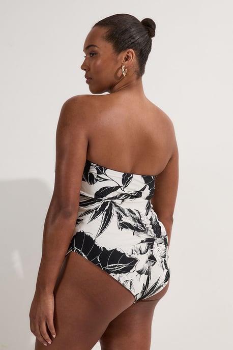 Plus Size Slinky Palm Print Cut Out Swimsuit - Image 5