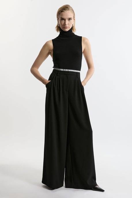 Tailored Crepe Pleat Detail Wide Leg Trousers - Image 3