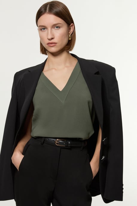 Tailored Crepe Essential Sleeveless Longline Top - Image 1