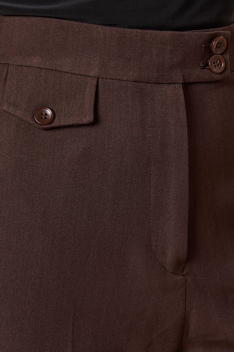 Tab Detail Capri Trouser - Image 5