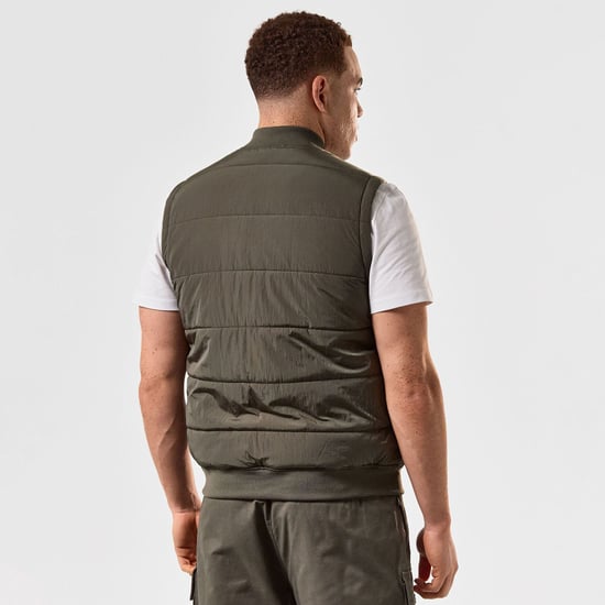 Men's Weekend Offender Saharun Lightweight Quilted Gilet in Green - Image 2