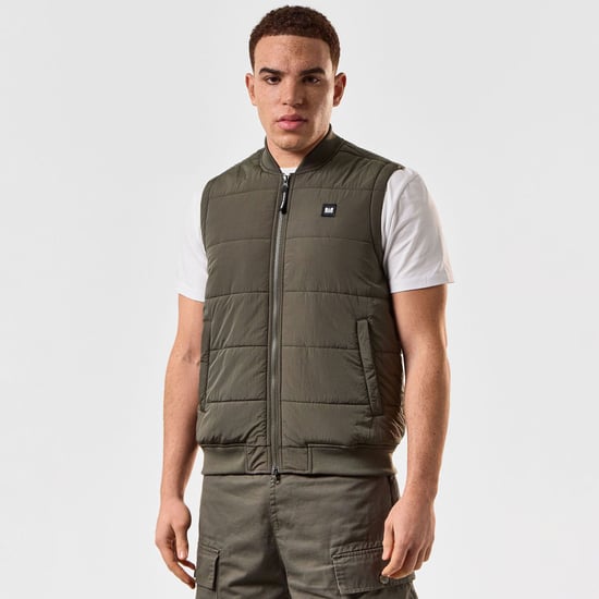 Men's Weekend Offender Saharun Lightweight Quilted Gilet in Green - Image 5