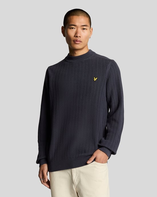 Lyle & Scott effen marineblauwe nachttrui met geribbelde halslijn - Image 1