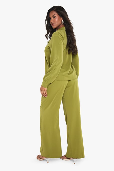 Woven Pleated Front Wide Leg Trousers - Image 2