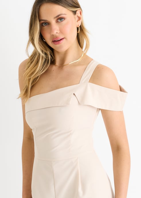 Cream Woven One Shoulder Jumpsuit med vida ben - Image 2