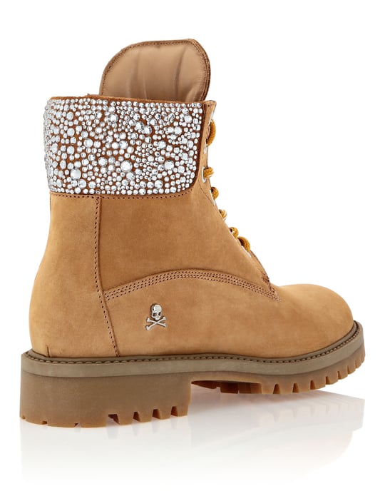 Boots - Image 3