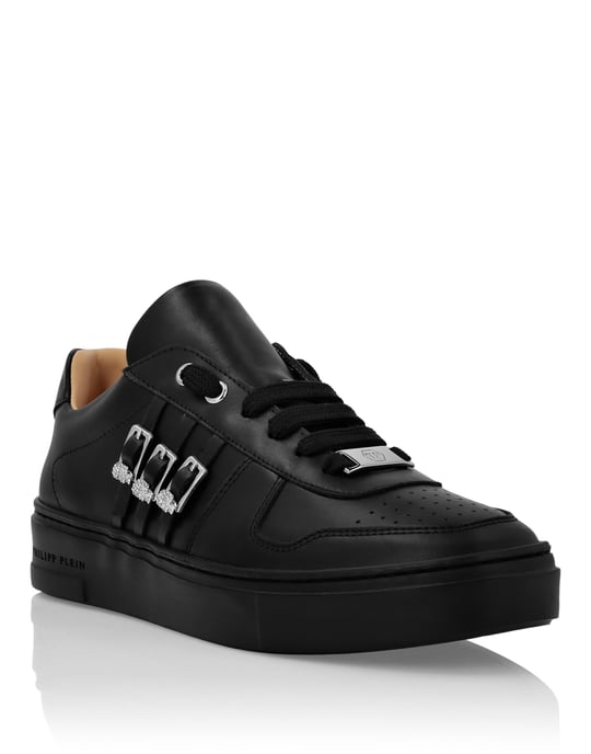 Low-Top Sneakers Skull - Image 1