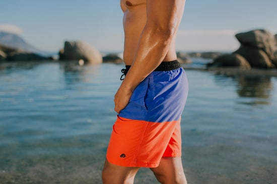 Badshorts för Män med Gula Mönsterränder - Image 5