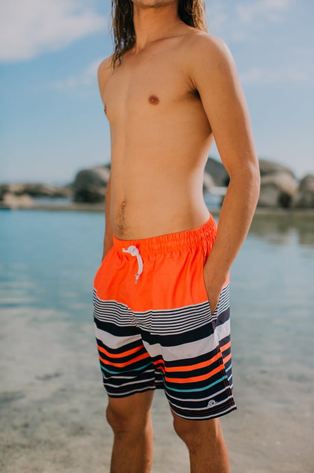 Badshorts för män med mönsterränder - Image 4