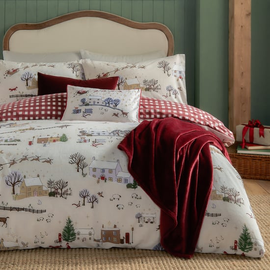 Furn Cotswolds Christmas Printed Reversible Duvet Set - Image 3