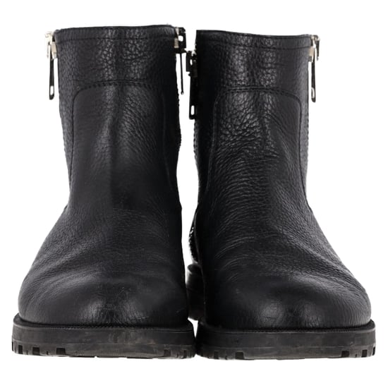 Gucci Micro GG Zipped Ankle Boots in Black Leather - Image 2
