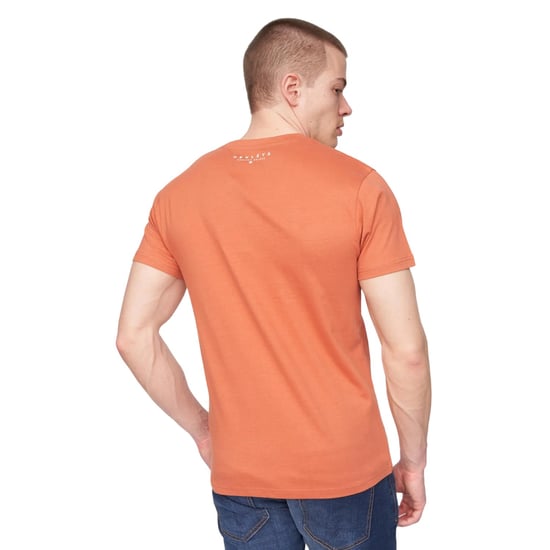 Henleys Heren Scripthen Logo T-Shirt (Baksteen Rood) - Image 2