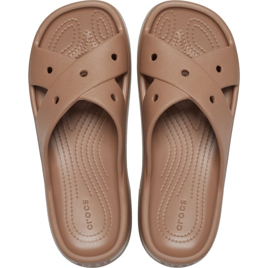 Crocs Classic Cross Strap Thermoplastische Sandalen Voor Dames In Melkchocoladebruin - Image 5