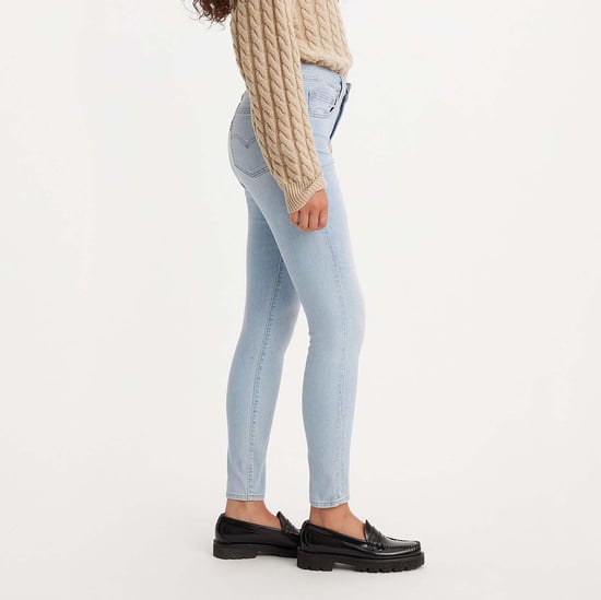 Women's Levis 721 High Rise Skinny Fit Jeans in Light Blue - Image 3