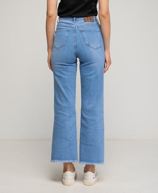 Jeans med hög midja och pärlor - Image 3