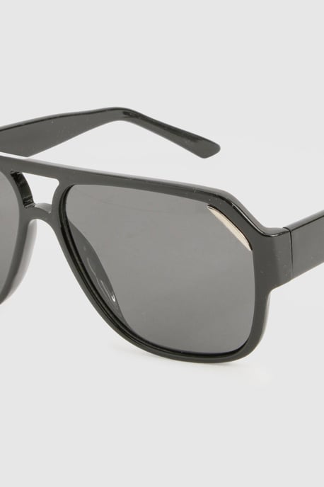 Black Frame Aviator Sunglasses - Image 3