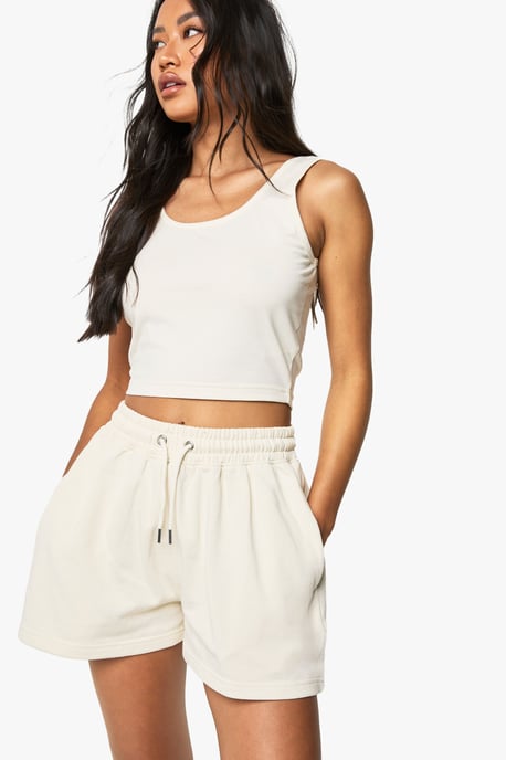 Scoop Neck Crop Top And Sweat Short Set - Image 4