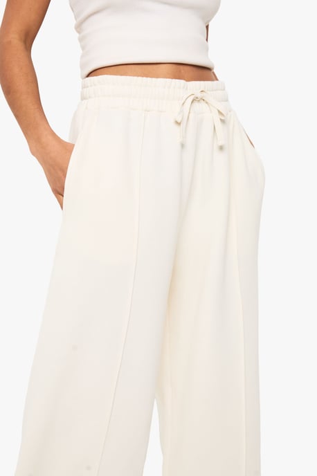 Petite Pintuck Detail Straight Leg Jogger - Image 4