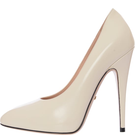 Gucci Womens Bow Embellished Patent Leather Pumps In White - Image 2