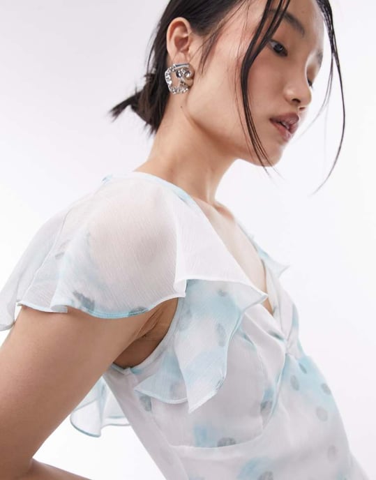 Topshop ruffle sleeve maxi slit front occasion dress in blue print-Multi - Image 2