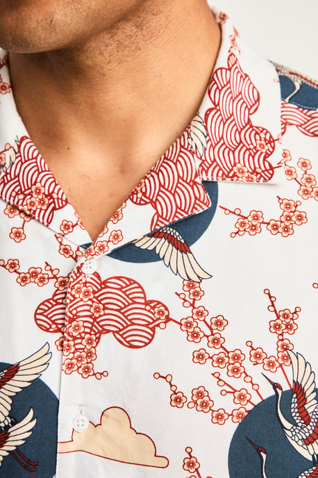 White Resort Style Printed Short Sleeve Shirt - Image 3