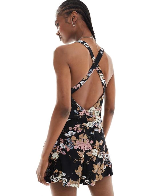 Topshop elasticated channel long sleeve playsuit in floral - Image 4