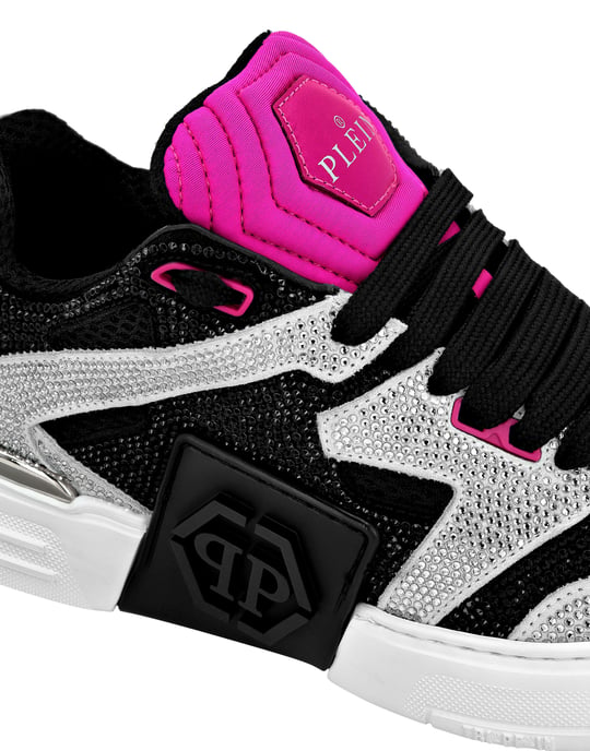 Low-Top Sneakers - Image 4
