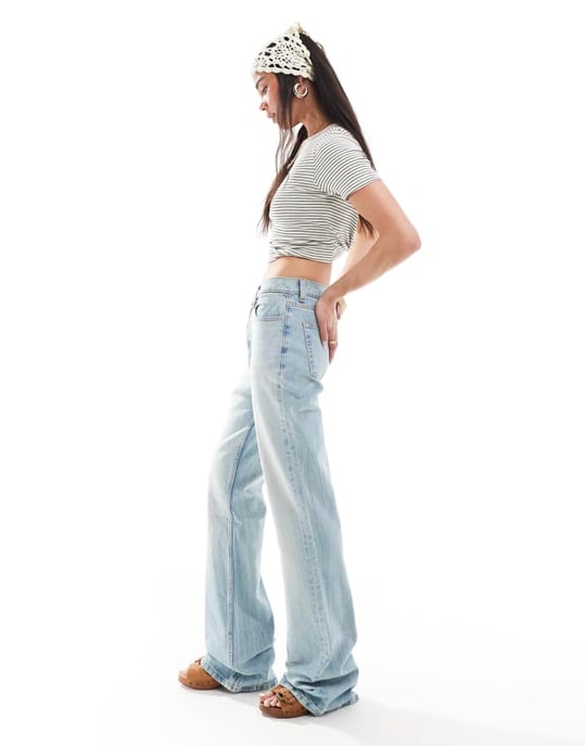ASOS DESIGN mid rise flare jeans in light blue - Image 3