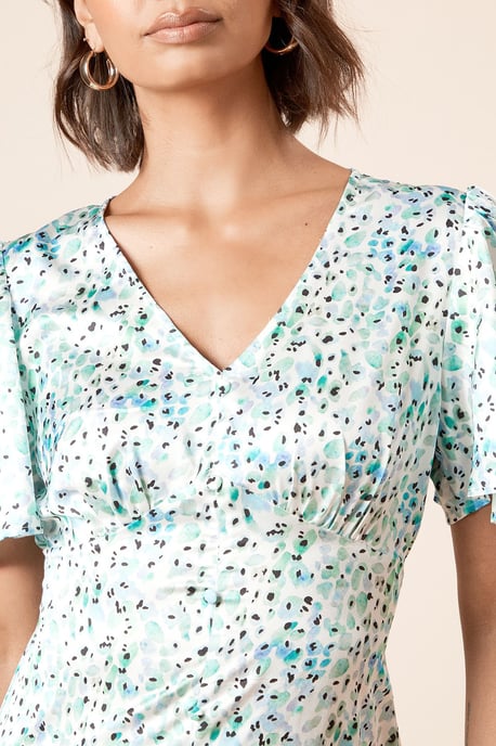 V Neck Angel Sleeve Midi Dress - Image 5