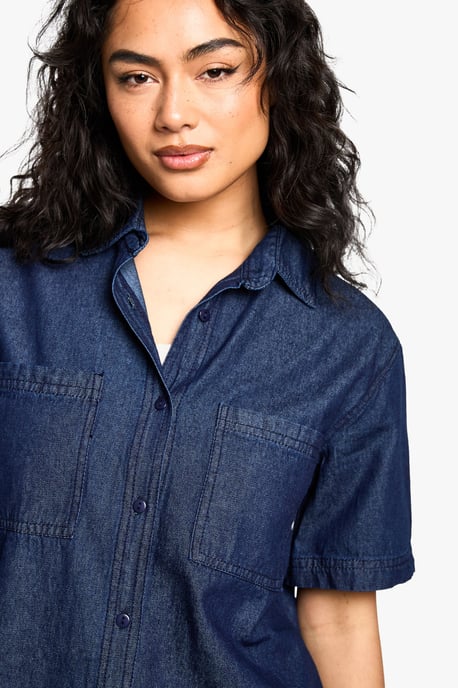 Chambray Denim Short Sleeve Shirt - Image 4