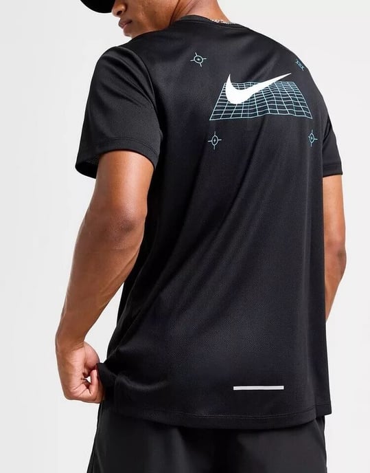 Nike Miler Men’s Short Sleeve Running T-Shirt Black - Image 4