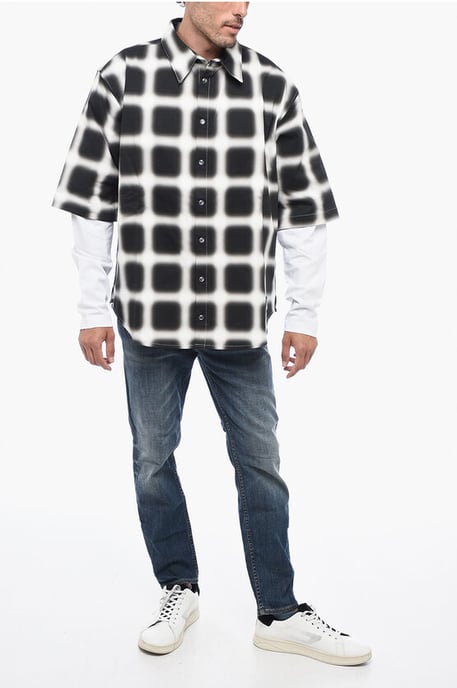 Snap Buttoned BLURRED CHECK Cotton Shirt in Black & White - Image 4