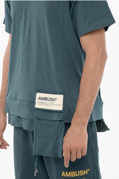 Effen T-shirt met ronde hals en zakje in blauw - Image 3