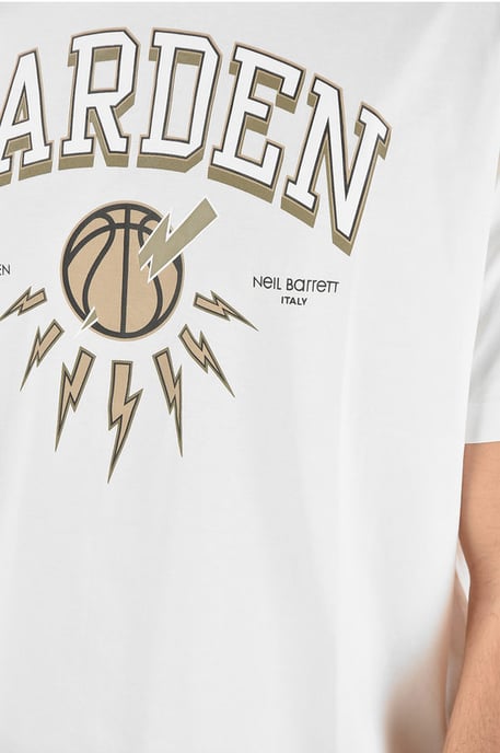 JAMES HARDEN x NEIL BARRETT – Beige t-shirt med rund hals och tryckt logotyp - Image 3
