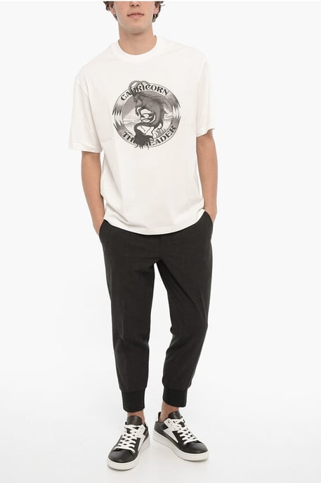 Printed CAPRICORN THE LEADER Crew-neck T-Shirt in White - Image 4