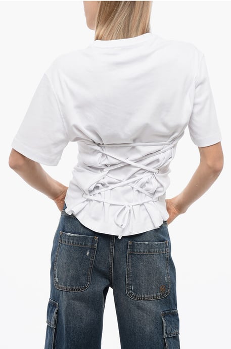 TOMIOK – Vit t-shirt med spetsdetalj baktill - Image 2